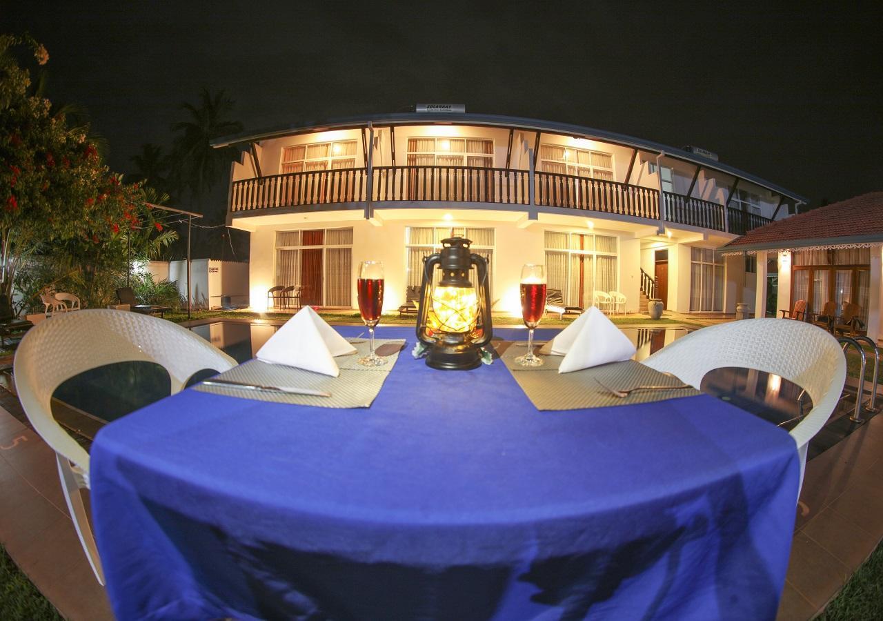 White Rose Beach Resort Marawila Esterno foto